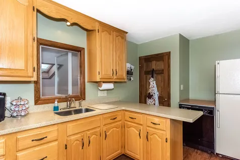 17 Applevale Drive Dover NH 03820
