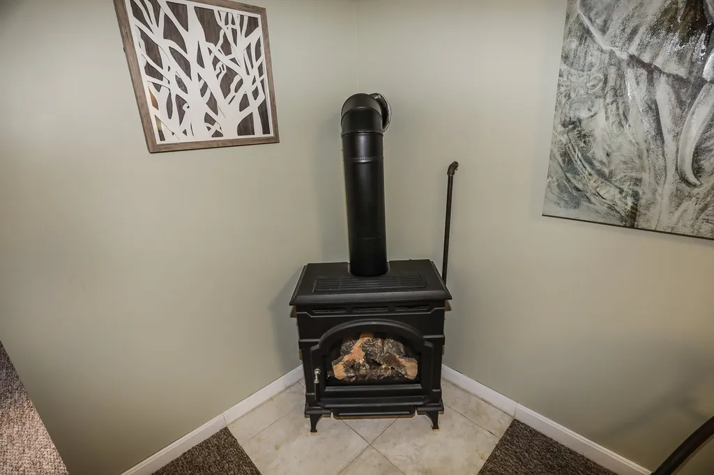 18 Country Club Lane Merrimack NH 03054