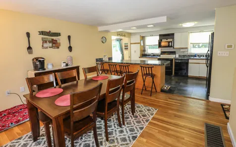 18 Country Club Lane Merrimack NH 03054