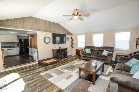 18 Country Club Lane Merrimack NH 03054