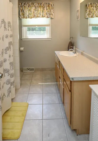 18 Country Club Lane Merrimack NH 03054
