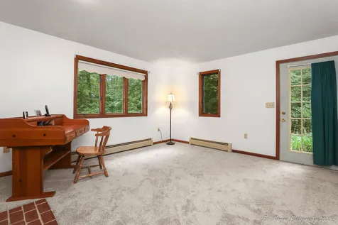 49 Crawley Falls Road Brentwood NH 03833