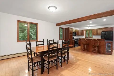 49 Crawley Falls Road Brentwood NH 03833