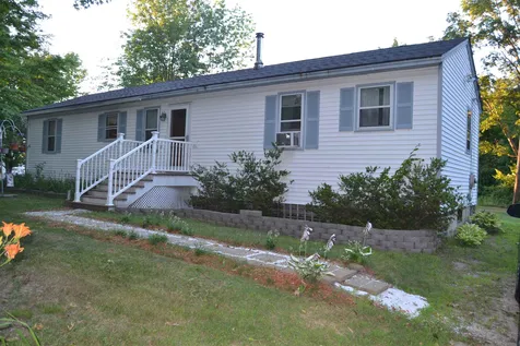 107 Lane Road Raymond NH 03077