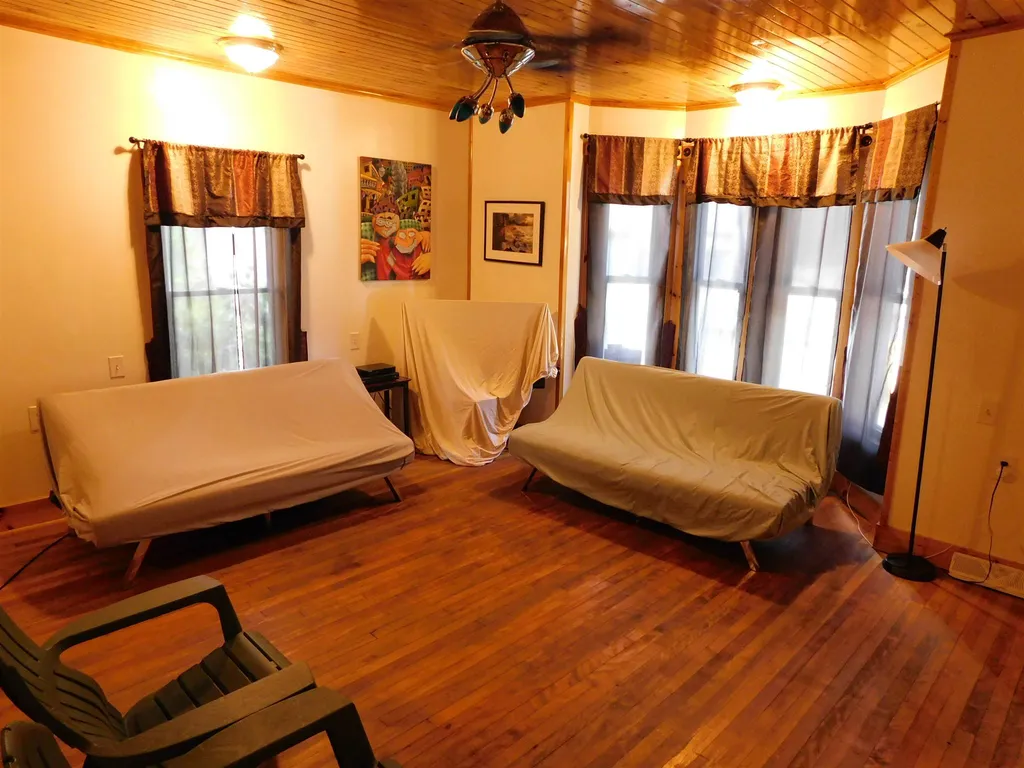 28 Cottage Street Newport City VT 05855