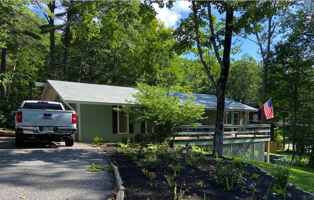 22 Douglas Drive Meredith NH 03253