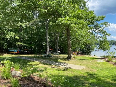 22 Douglas Drive Meredith NH 03253