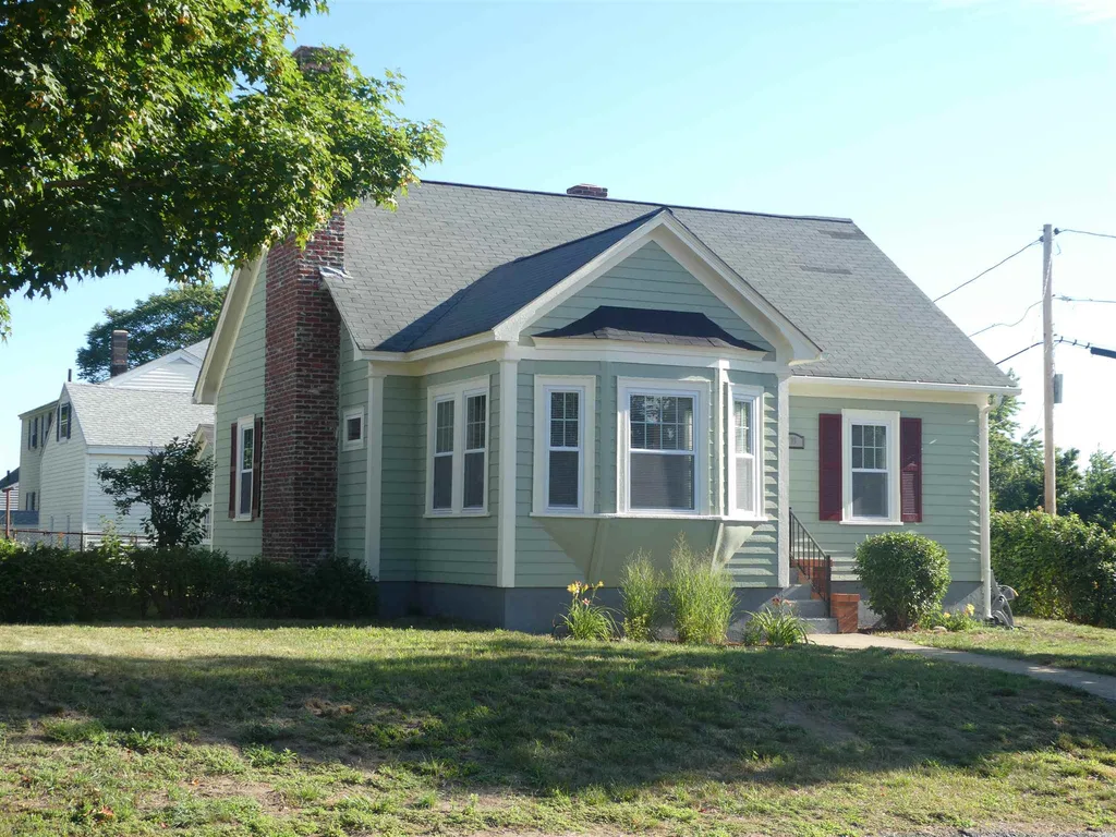 16 Harrington Avenue Manchester NH 03103