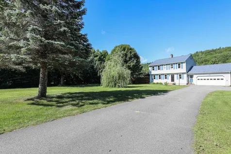 75 Hatfield Road Weare NH 03281