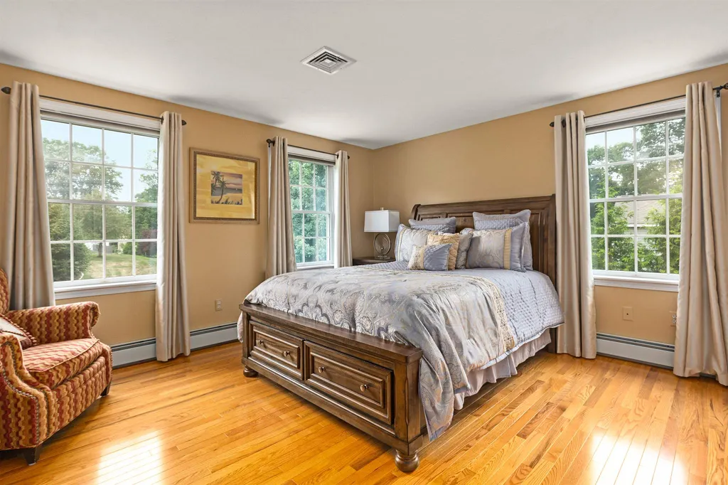 16 Westridge Drive Hampton NH 03842