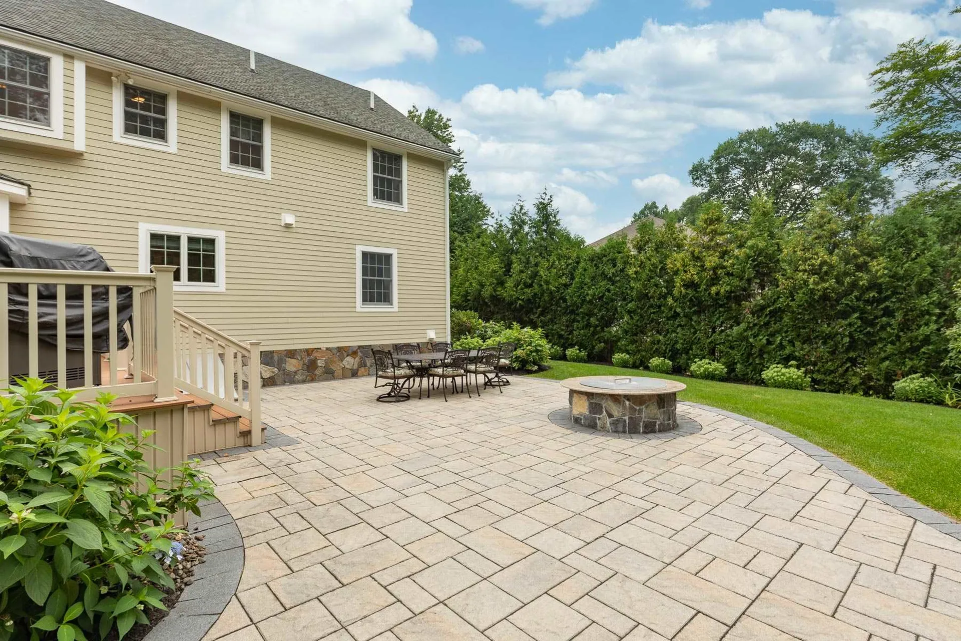16 Westridge Drive Hampton NH 03842