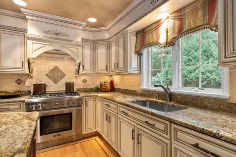16 Westridge Drive Hampton NH 03842