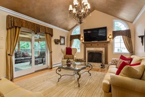 16 Westridge Drive Hampton NH 03842