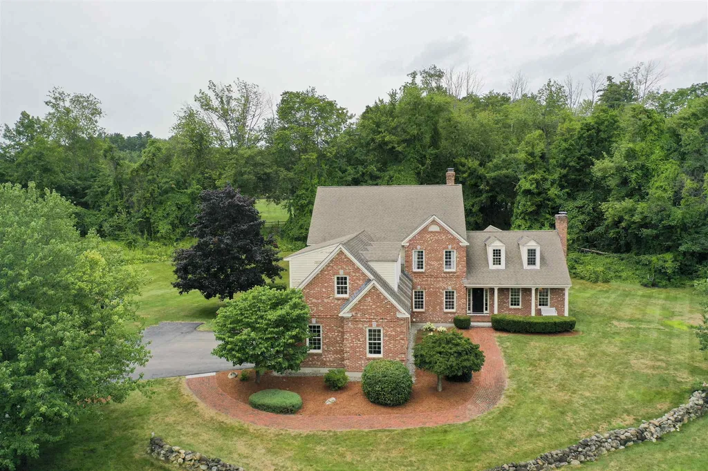 43 Golden Drive Bedford NH 03110