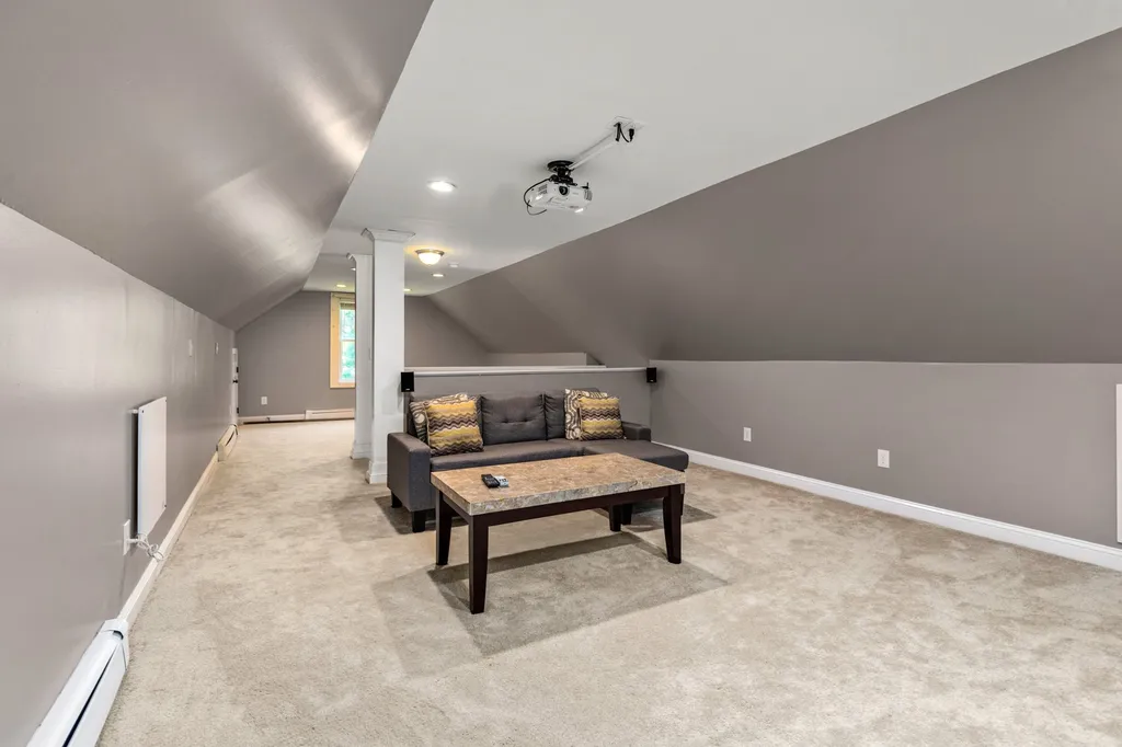 2 Hilton Drive Newmarket NH 03857