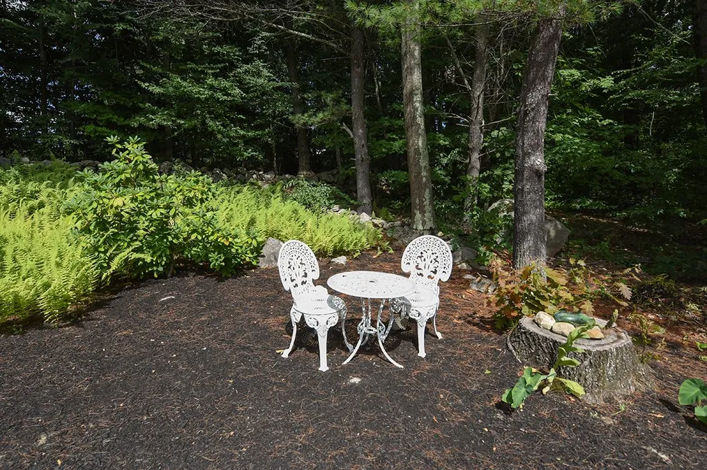 17 Woodland Drive Sandown NH 03873