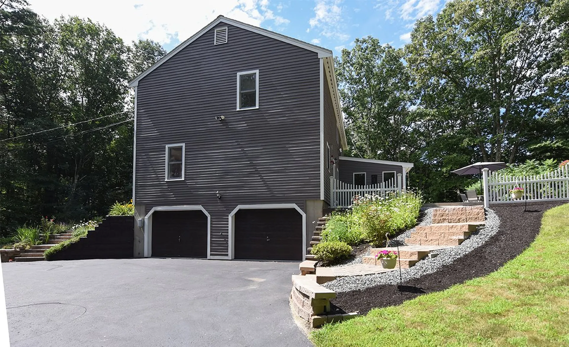 17 Woodland Drive Sandown NH 03873