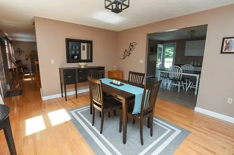 17 Woodland Drive Sandown NH 03873