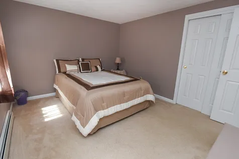 17 Woodland Drive Sandown NH 03873