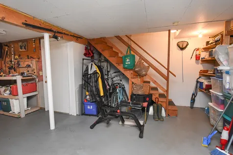 17 Woodland Drive Sandown NH 03873