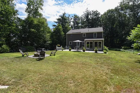 17 Woodland Drive Sandown NH 03873