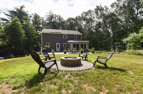 17 Woodland Drive Sandown NH 03873