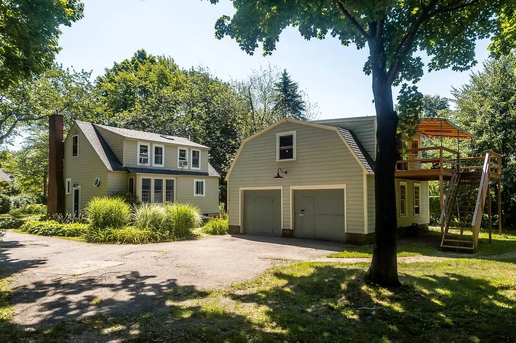 441 Brackett Road Rye NH 03870