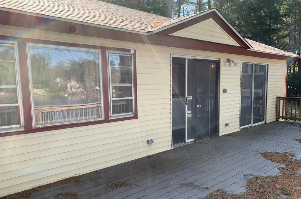 3 Sunset Lane Deerfield NH 03037