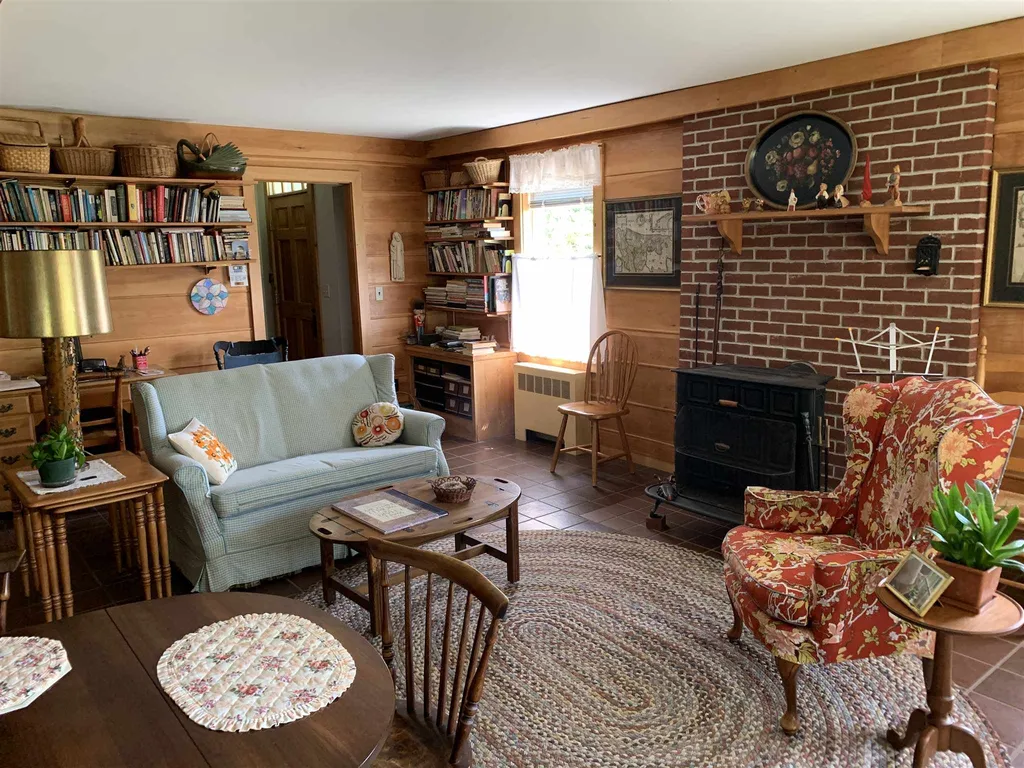 437 Wentworth Road Brookfield NH 03872