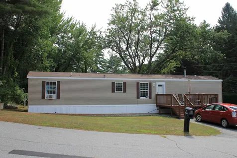 21 Embassy Avenue Hooksett NH 03106