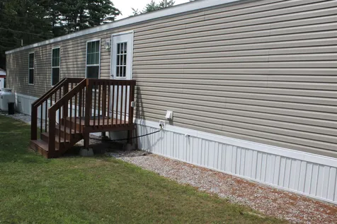 21 Embassy Avenue Hooksett NH 03106