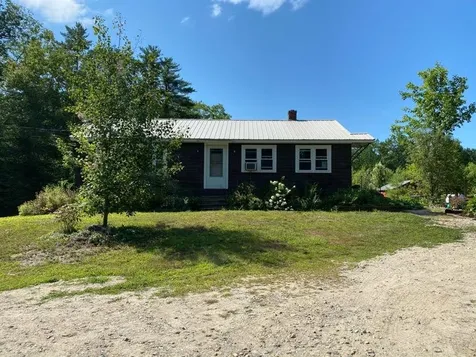 69 College Road Wolfeboro NH 03894