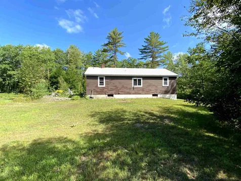 69 College Road Wolfeboro NH 03894