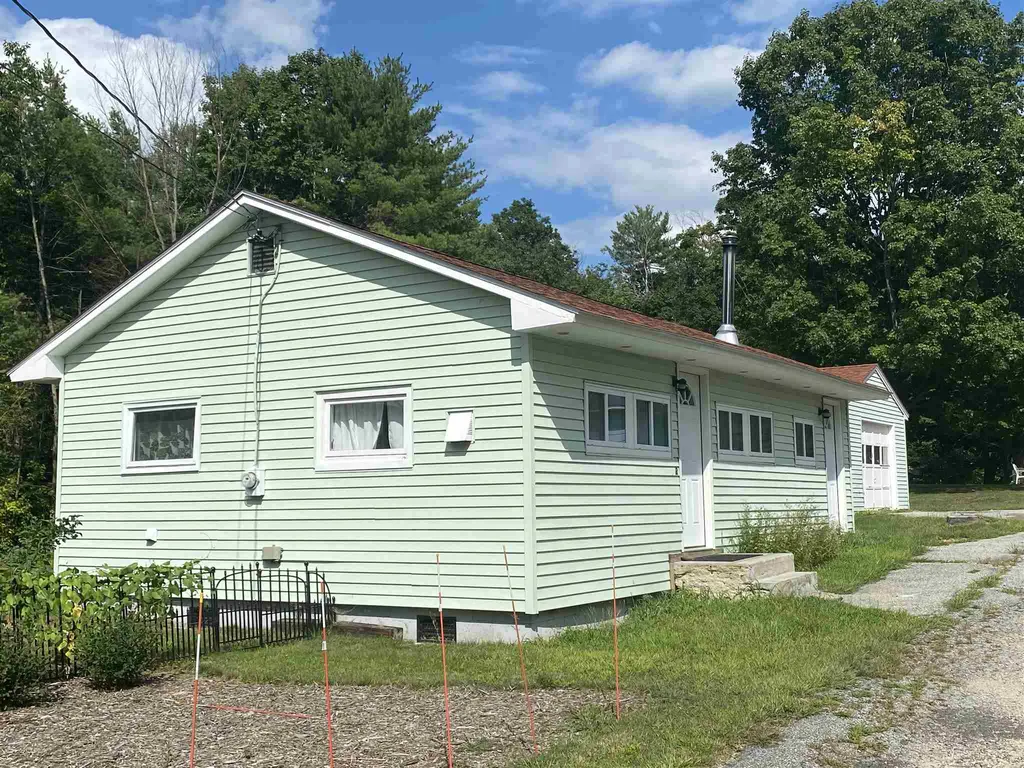 2 Autumn Lane Newport NH 03773