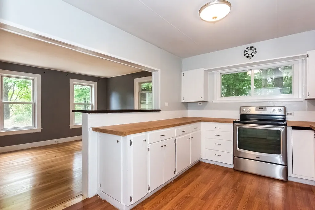 6 Granite Street Newmarket NH 03857