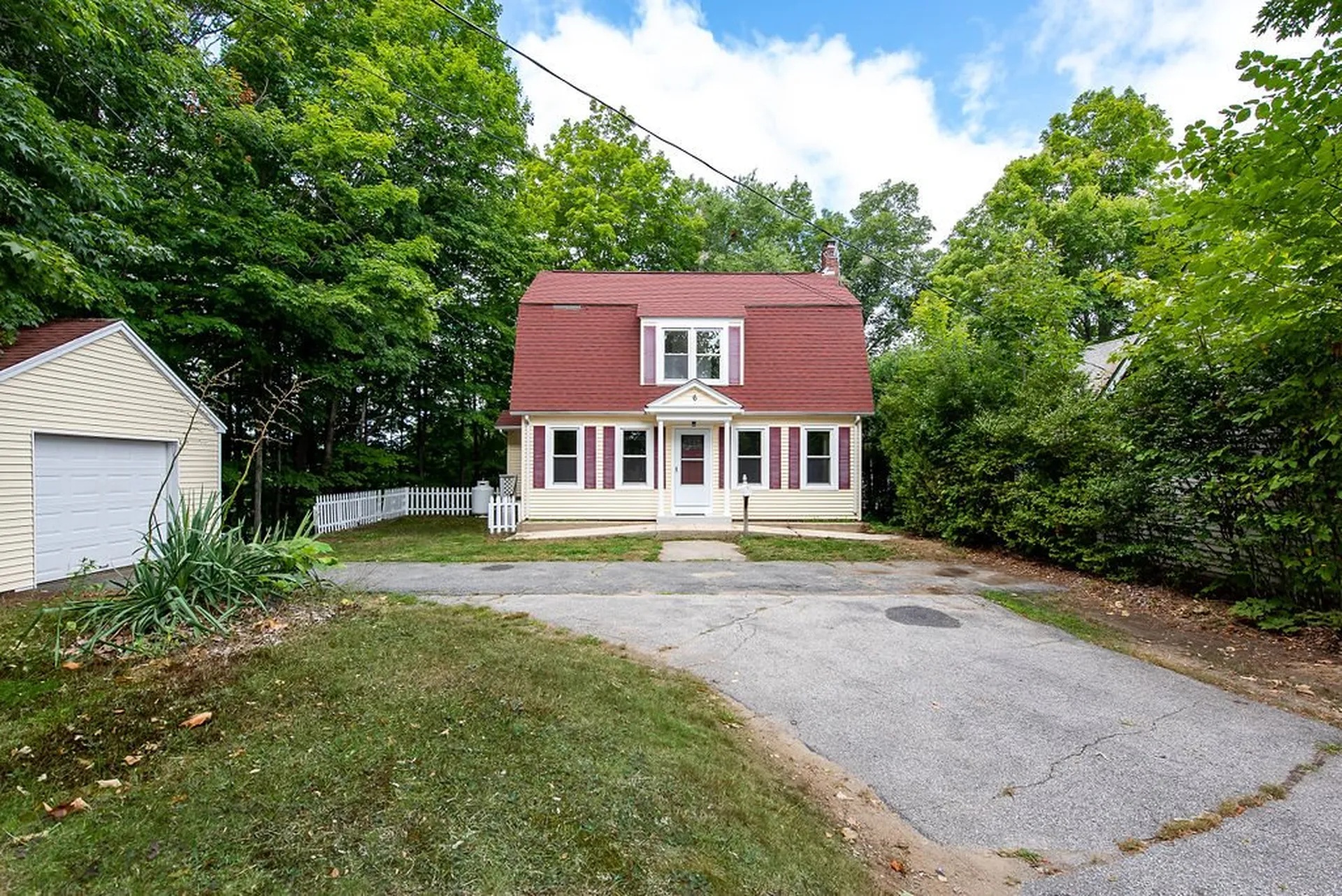 6 Granite Street Newmarket NH 03857