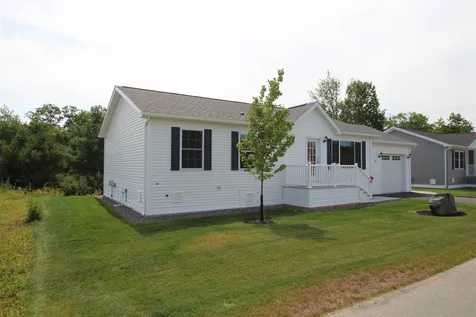 48 Settlement Loop Kittery ME 03904