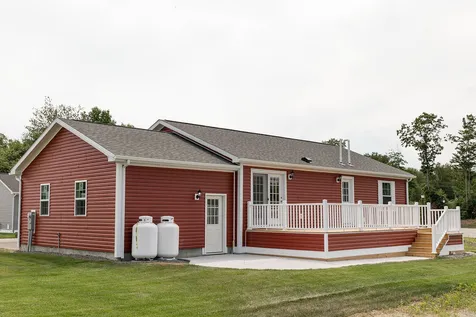 47 Settlement Loop Kittery ME 03904
