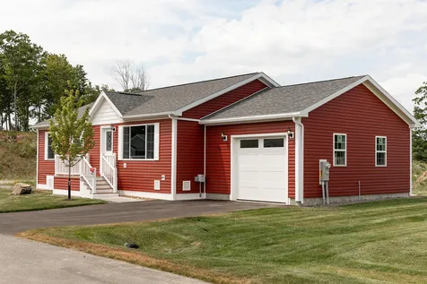 47 Settlement Loop Kittery ME 03904