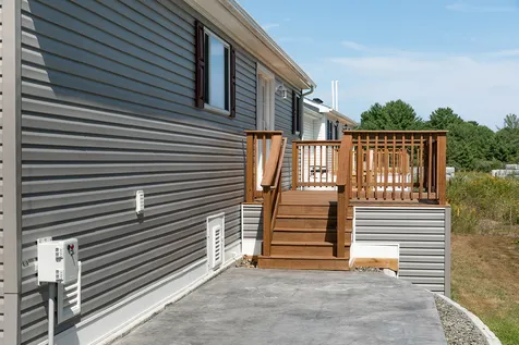 46 Settlement Loop Kittery ME 03904