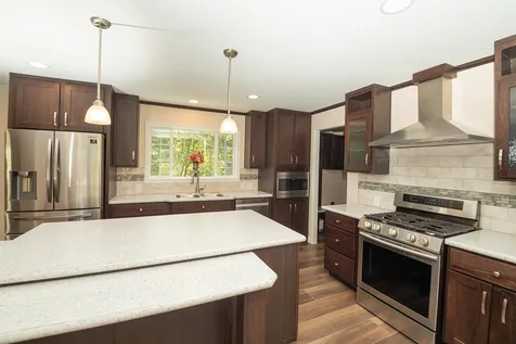 46 Settlement Loop Kittery ME 03904