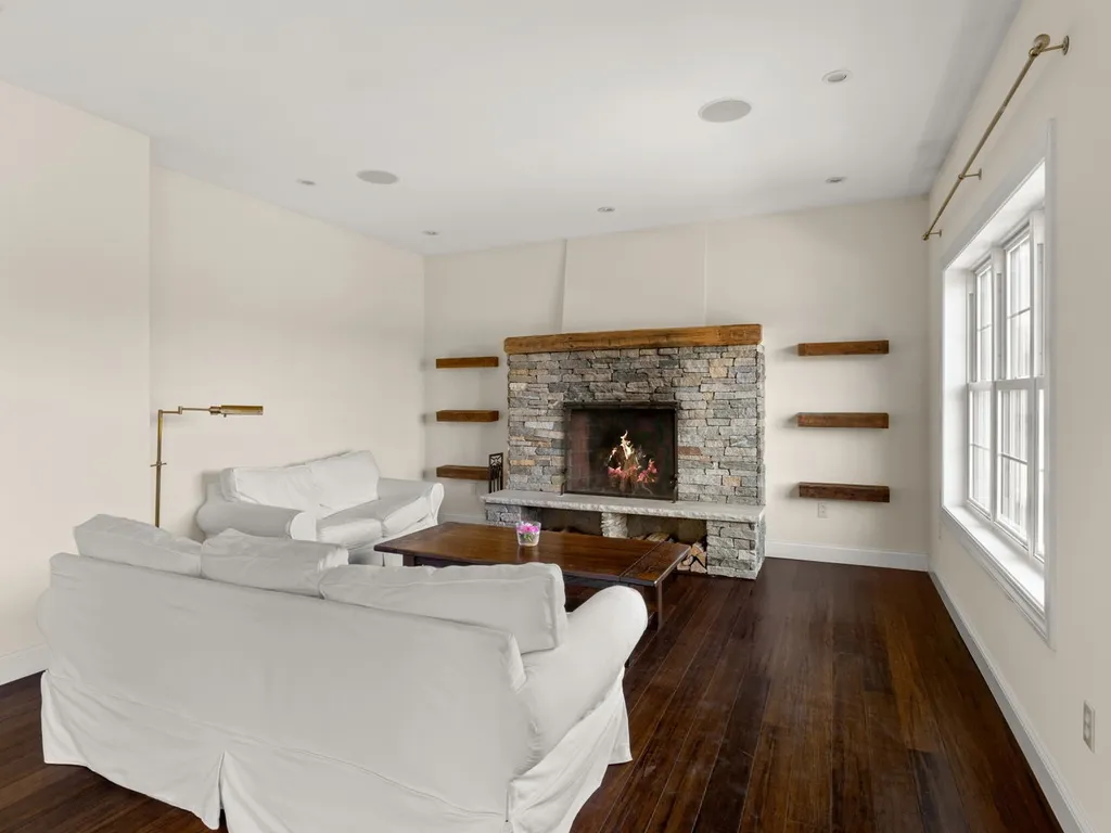 2 Vale Drive South Burlington VT 05403