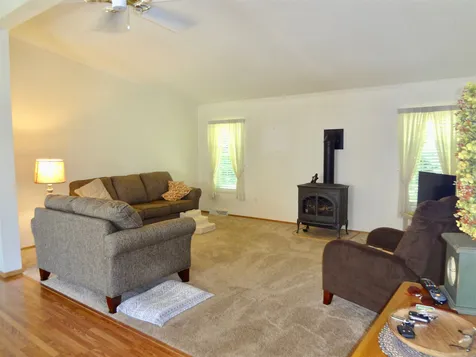 126 Easton Court Laconia NH 03246