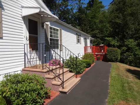 126 Easton Court Laconia NH 03246