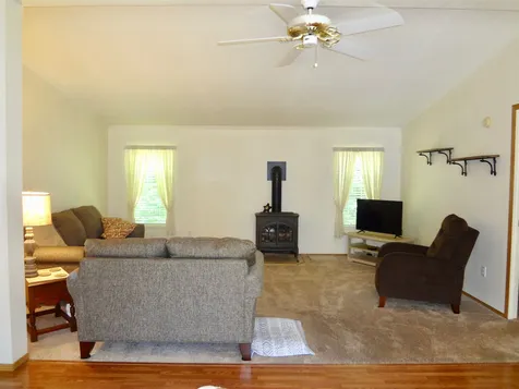 126 Easton Court Laconia NH 03246