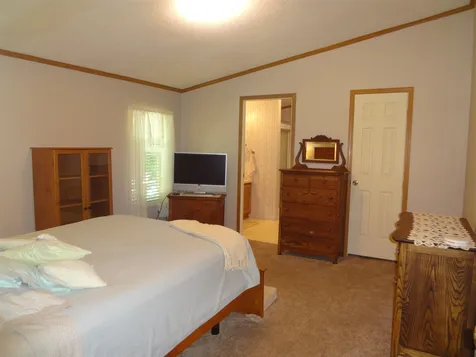 126 Easton Court Laconia NH 03246