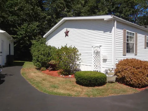 126 Easton Court Laconia NH 03246