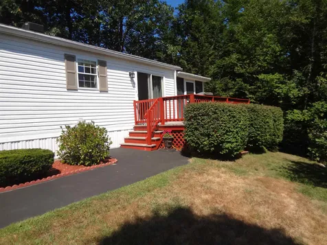 126 Easton Court Laconia NH 03246