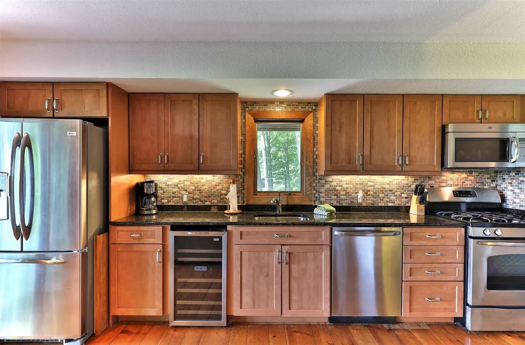219 Sparrow Hawk Road Rochester VT 05767