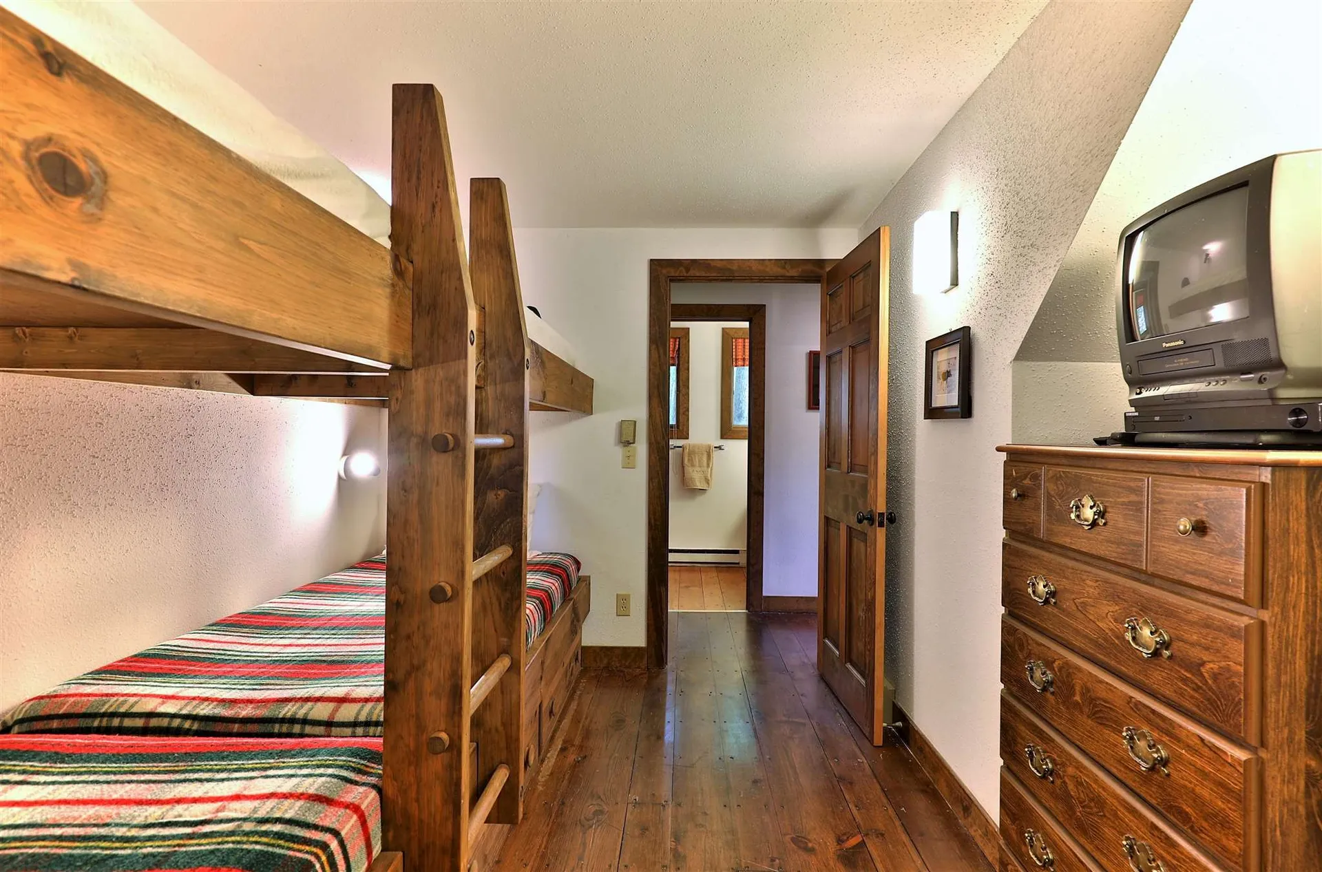 219 Sparrow Hawk Road Rochester VT 05767